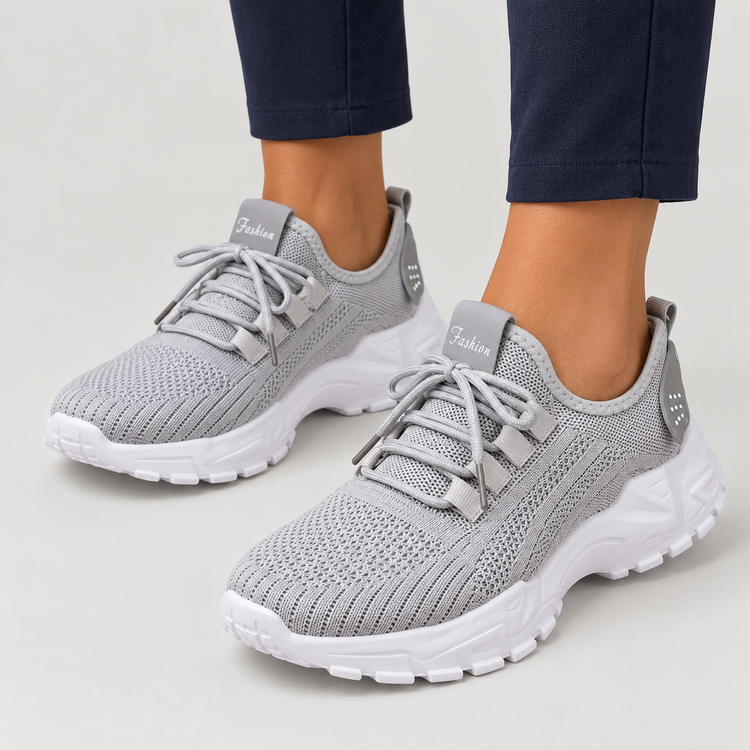 Malene | Komfortsneakers til Kvinder med Bred Tåboks og Polstret Sål