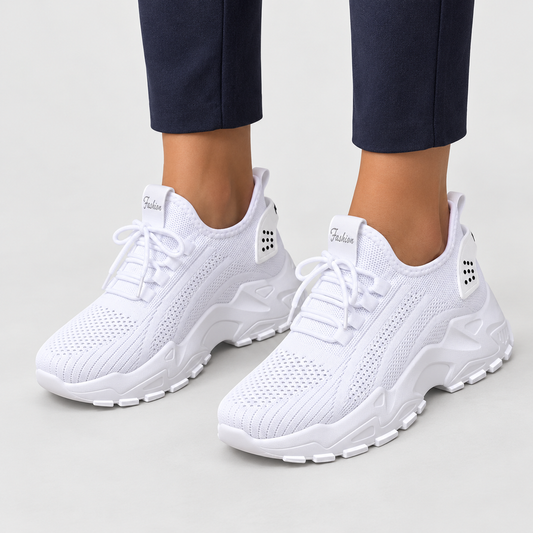 Malene | Komfortsneakers til Kvinder med Bred Tåboks og Polstret Sål